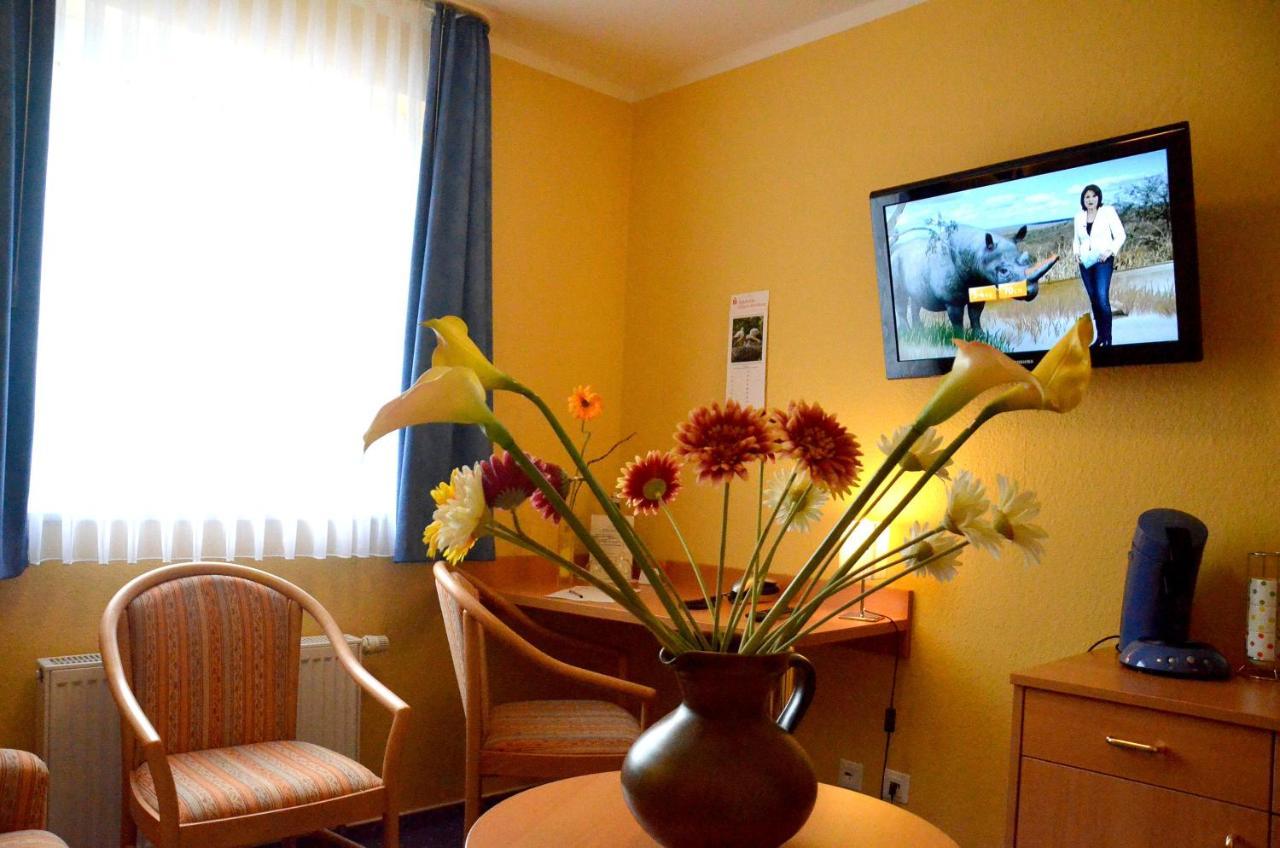 Hotel Am Klieversberg Wolfsburg Exteriör bild