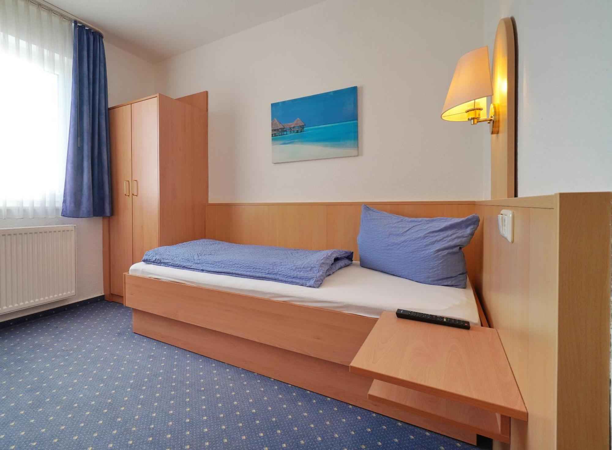 Hotel Am Klieversberg Wolfsburg Exteriör bild