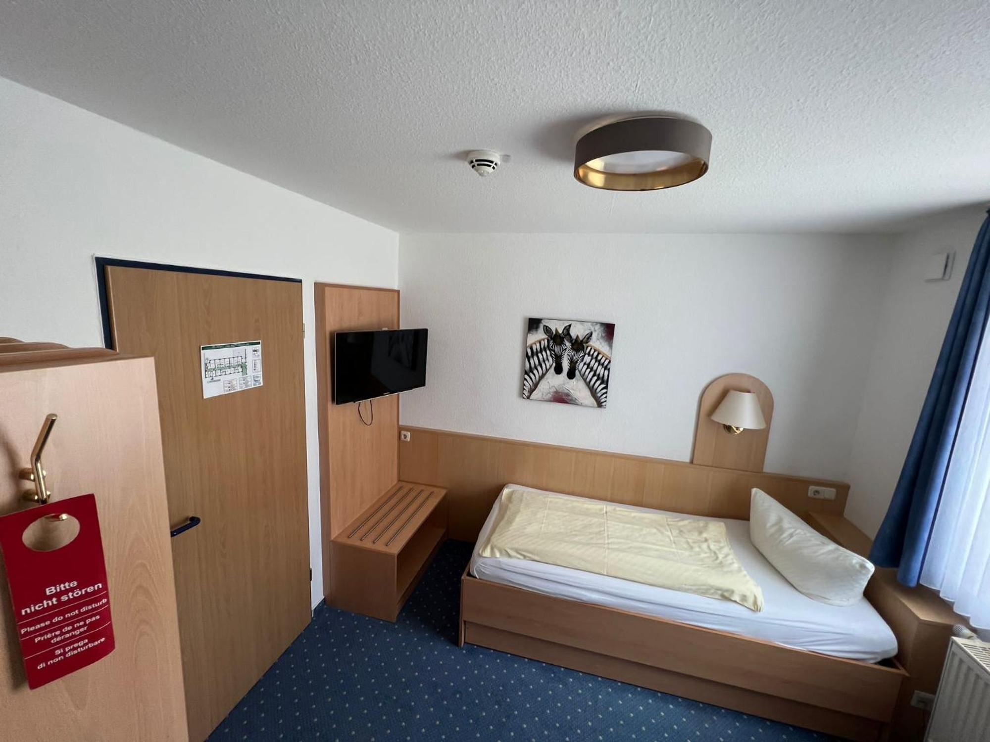 Hotel Am Klieversberg Wolfsburg Exteriör bild