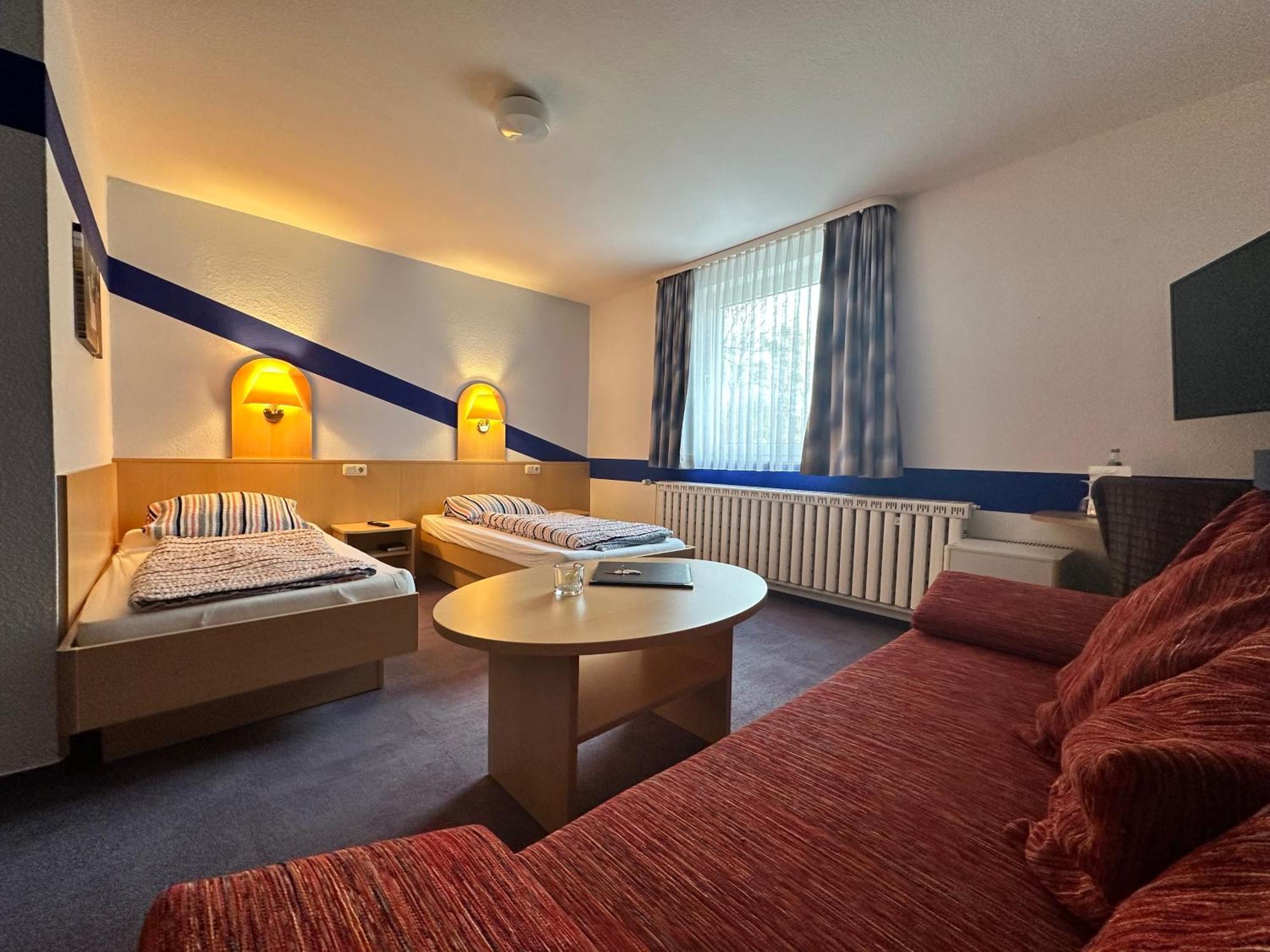 Hotel Am Klieversberg Wolfsburg Exteriör bild